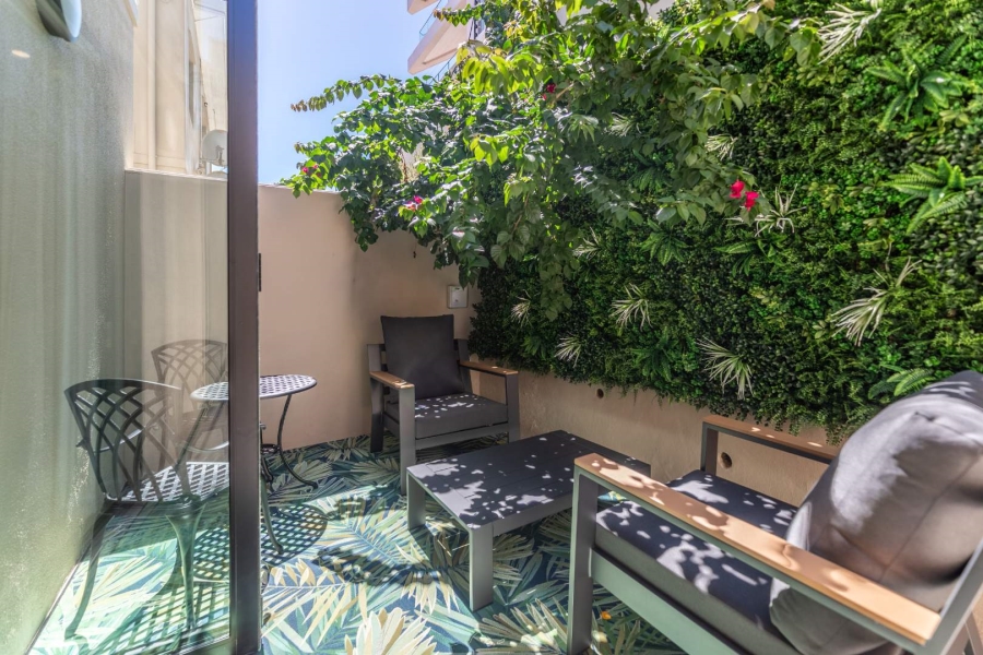 To Let 2 Bedroom Property for Rent in Sea Point Western Cape